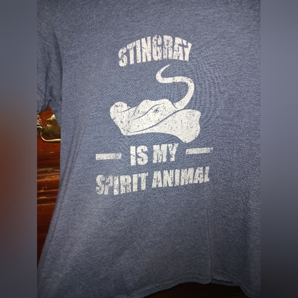 "Stingray is my spirit animal" t shirt